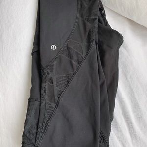 Size 6 lulu lemon cropped leggings